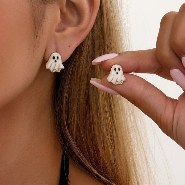 Cute Ghost Stud Earrings – Spooky Halloween Jewelry